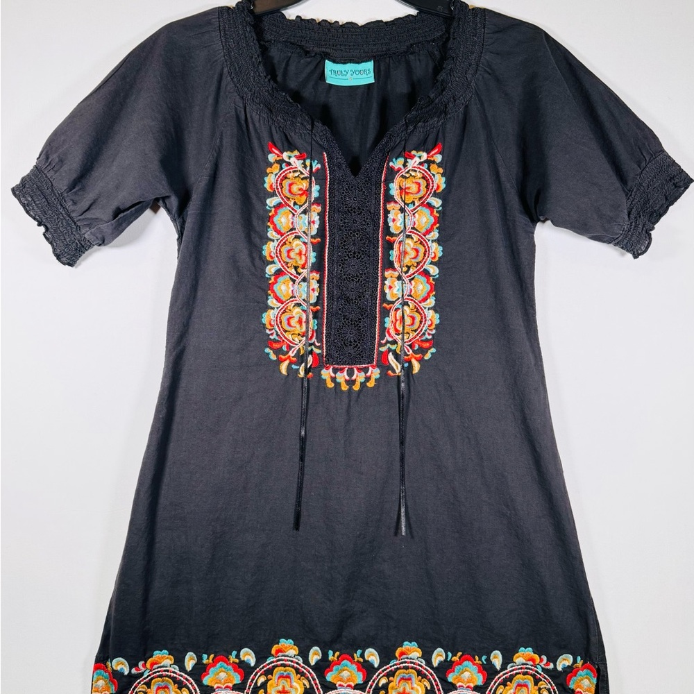 Truly Yours BLACK EMBROIDERY Detailed  TUNIC/Dress Size Small